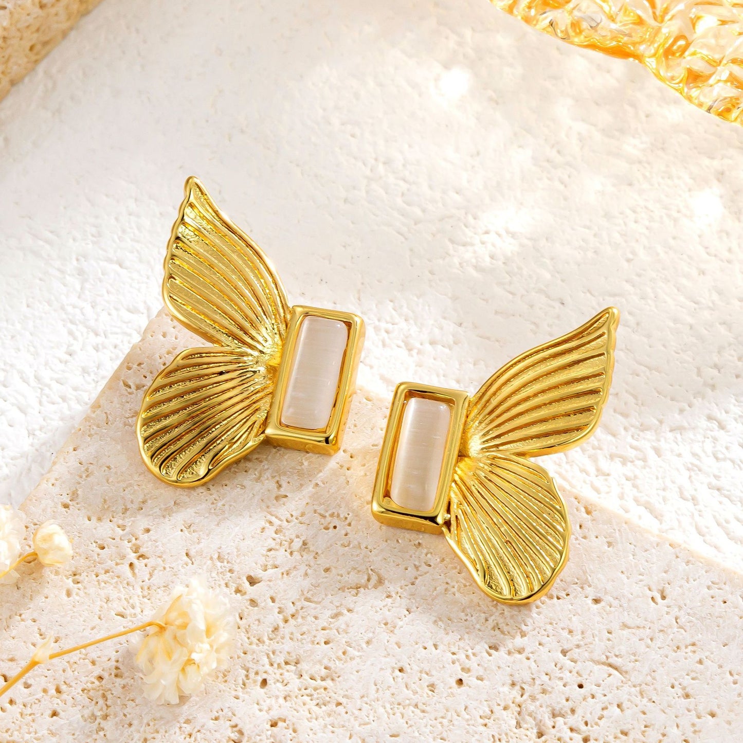 Europe And America Cross Border Golden Light Luxury High-grade Personalized Earrings Ins Style European And American Fashion Titanium Steel Butterfly-shaped Earrings